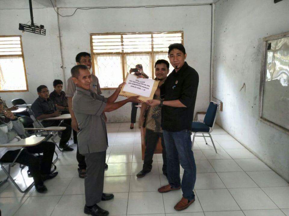 Kpu mamuju hamdang