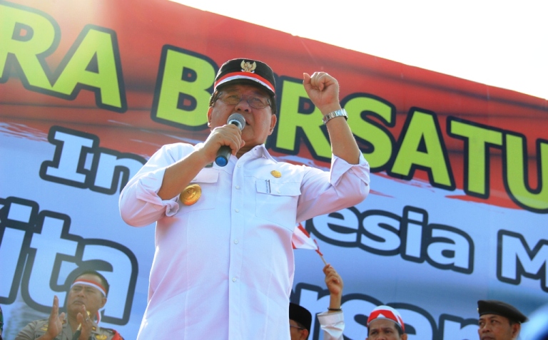 Gubernur Sulbar, Anwar Adnan Saleh menghadiri Apel Nusantara Bersatu