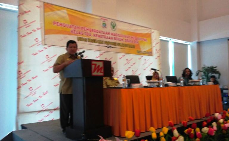 Gubernur Sulbar saat memberikan sambutan