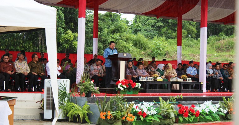 Gubernur Sulbar saat memberikan sambutan saat kedatangan Wapres RI di Mamuju 