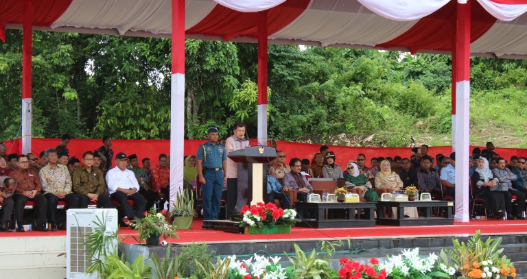 Wapres RI saat memberikan sambutan di Mamuju 